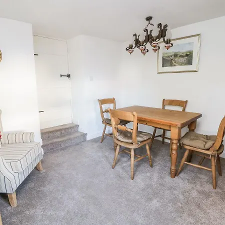 Corner Cottage, Carnforth * Инглтон
