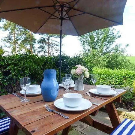Дом отдыха Corner Cottage, Carnforth *