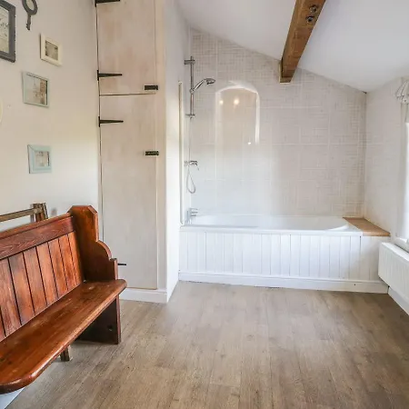 Дом отдыха Corner Cottage, Carnforth *